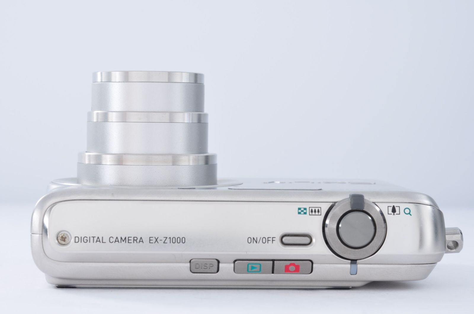 美品 CASIO カシオ EXILIM EX-Z1000 シルバー コンパクトデジタル