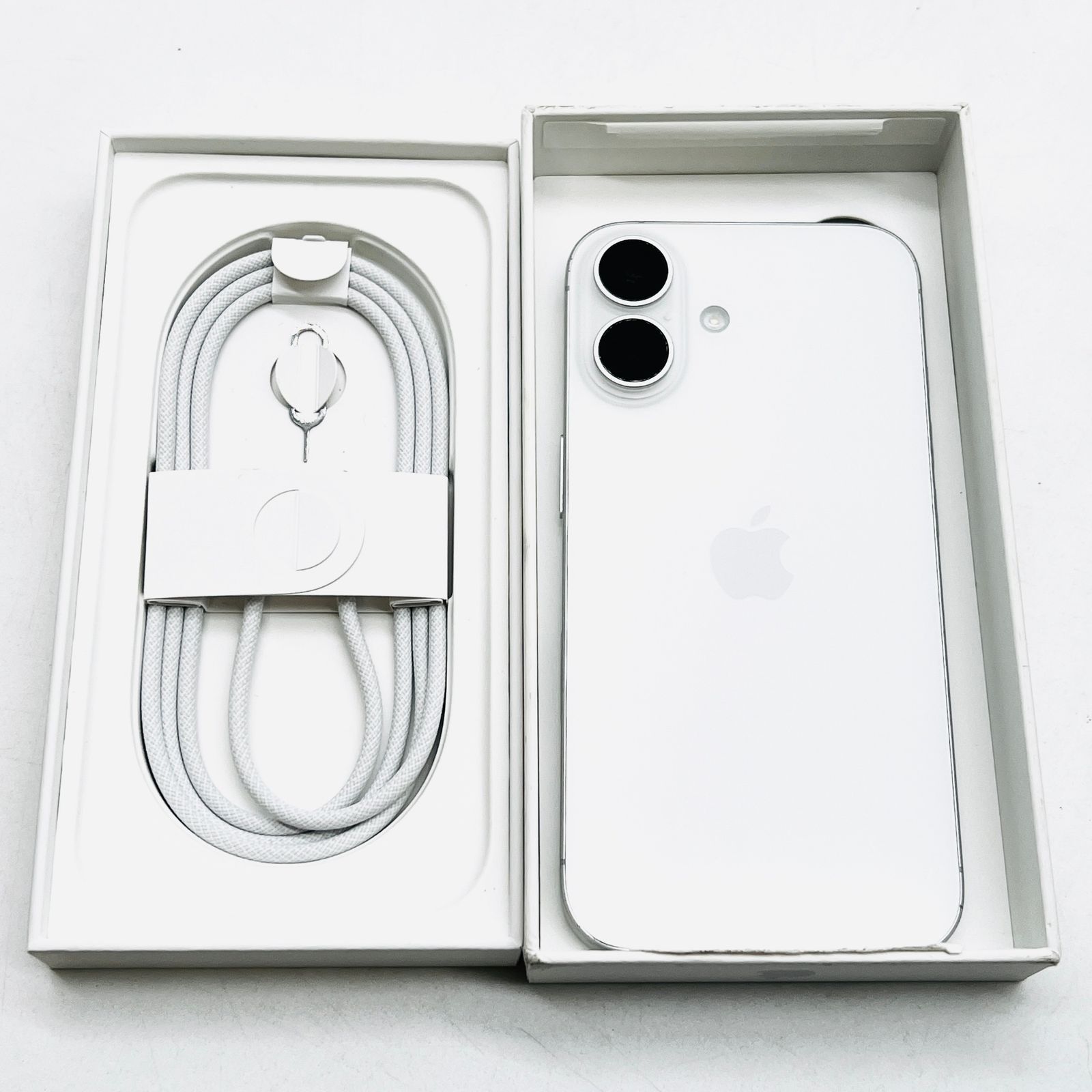 iPhone16 256GB ジャンク品 ホワイト - メルカリ