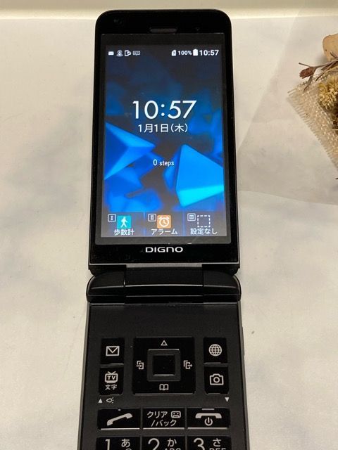 新品同様】SIMフリー SoftBank DIGNOケータイ3 902KC ブラック 本体