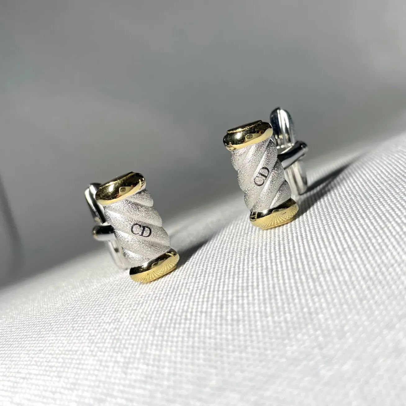 美品 希少 Dior ディオール CDロゴ 艶消しシルバー & ゴールド コンビ