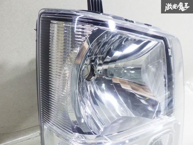 ストア出品】スズキ純正 DA17V エブリイ バン ハロゲン ヘッドライト