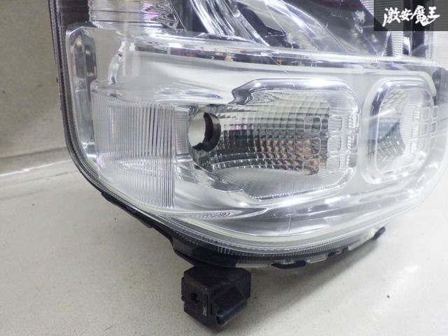 ストア出品】スズキ純正 DA17V エブリイ バン ハロゲン ヘッドライト
