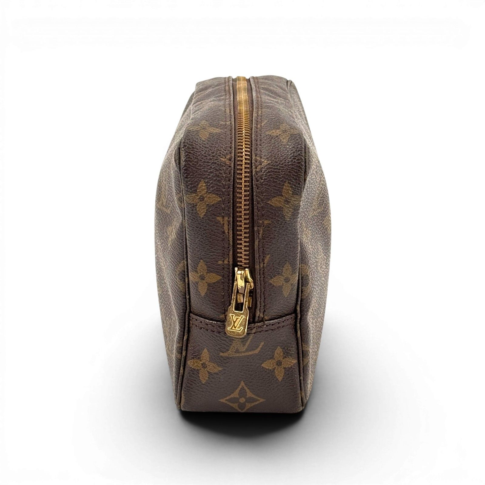Louis Vuitton モノグラム トゥルース トワレット 23 ポーチ ルイ 