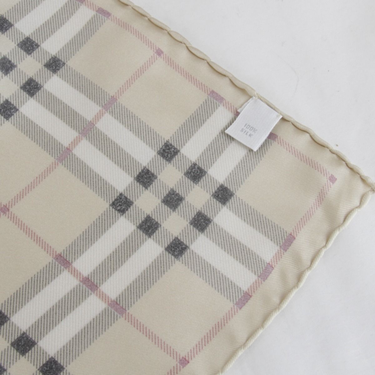 美品『USED』BURBERRY【バーバリー】 ノバチェック シルク100