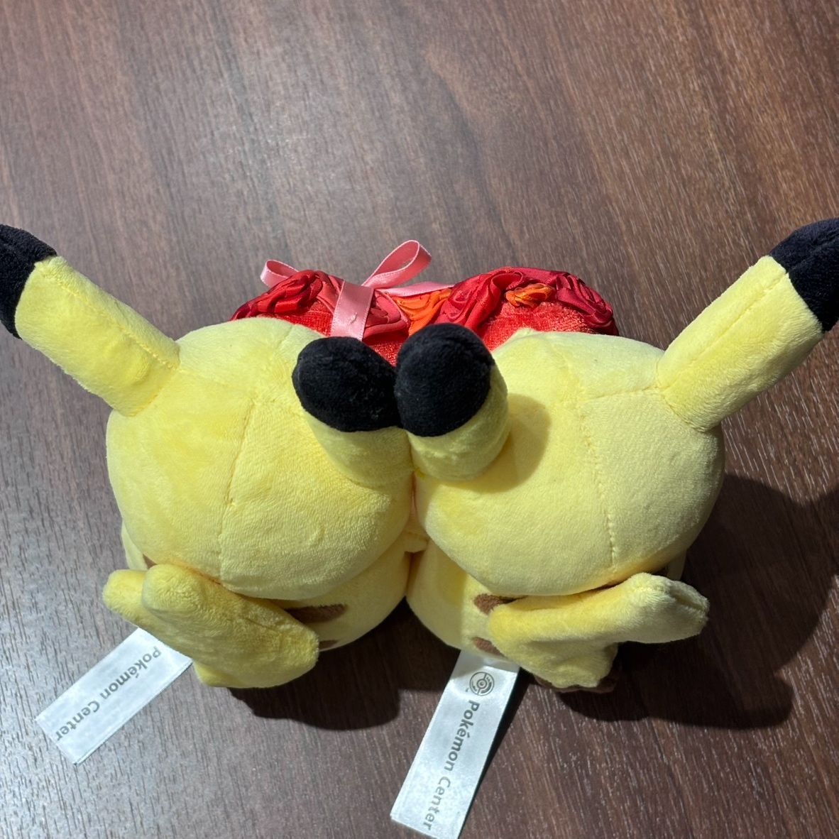 UM266177610 マンスリー ポケモン 2月 バレンタイン ピカチュウ