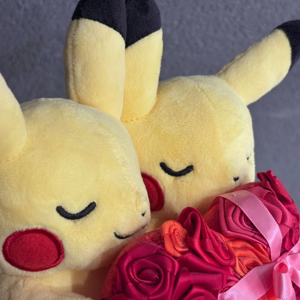 UM266177610 マンスリー ポケモン 2月 バレンタイン ピカチュウ