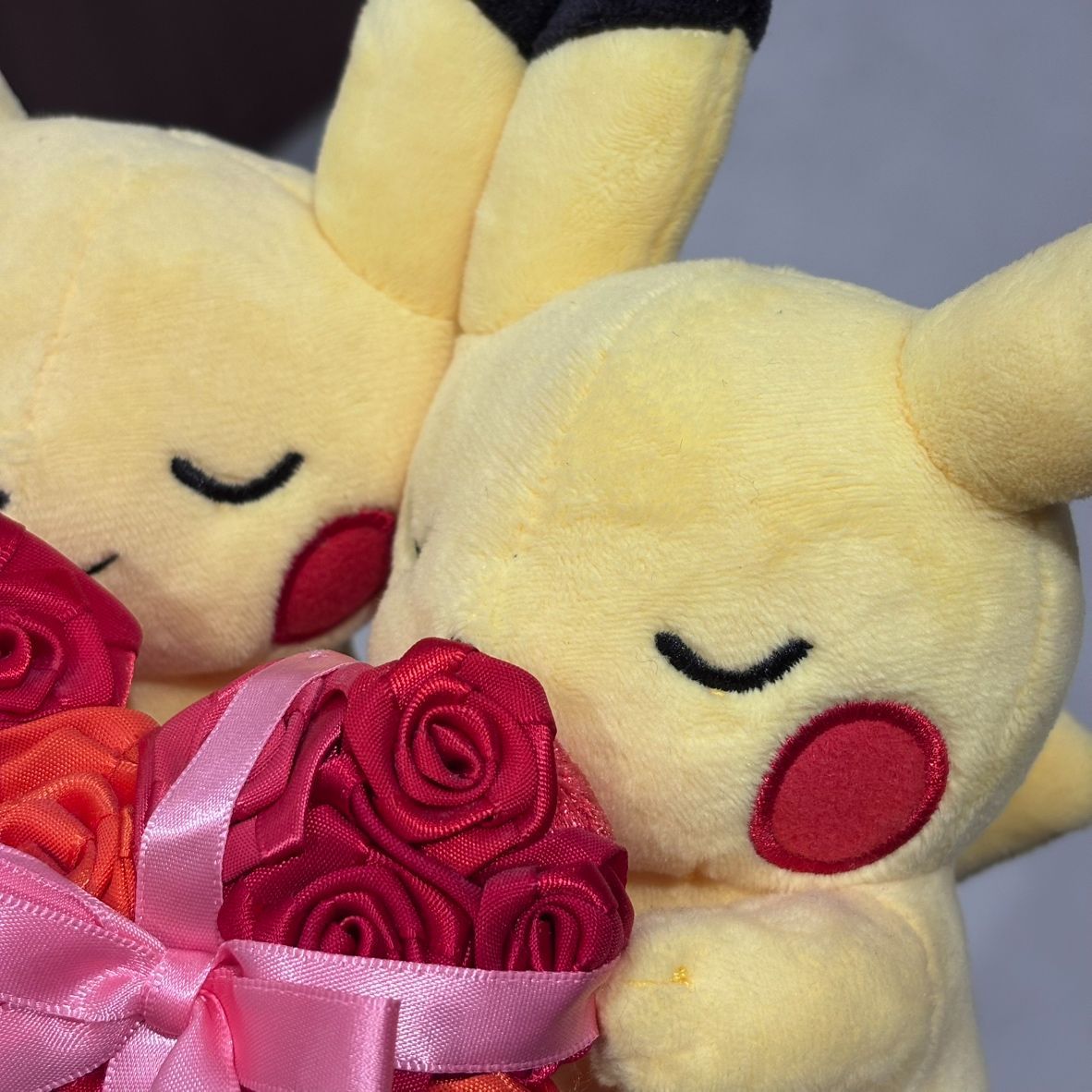 UM266177610 マンスリー ポケモン 2月 バレンタイン ピカチュウ