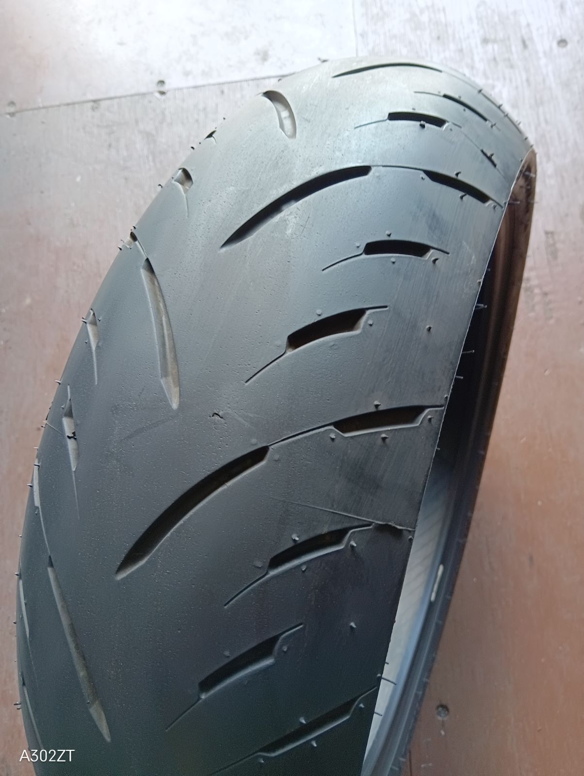 ダンロップ GPR300Z 180/55ZR17 NY19