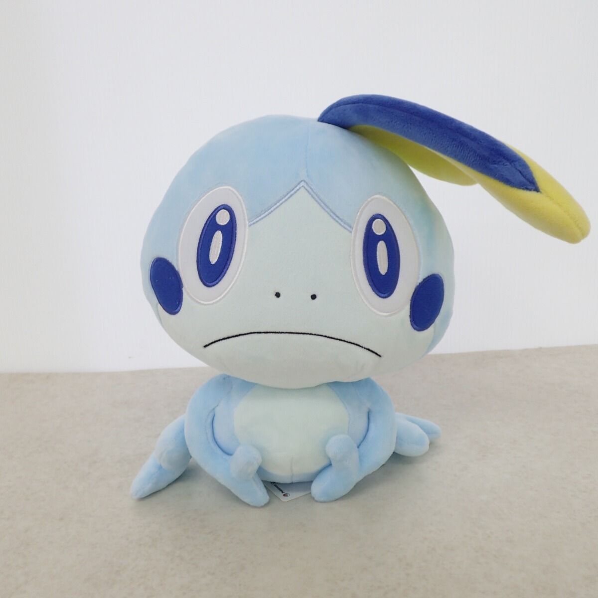 ポケモンセンター ぬいぐるみ 等身大メッソン 紙タグ付き