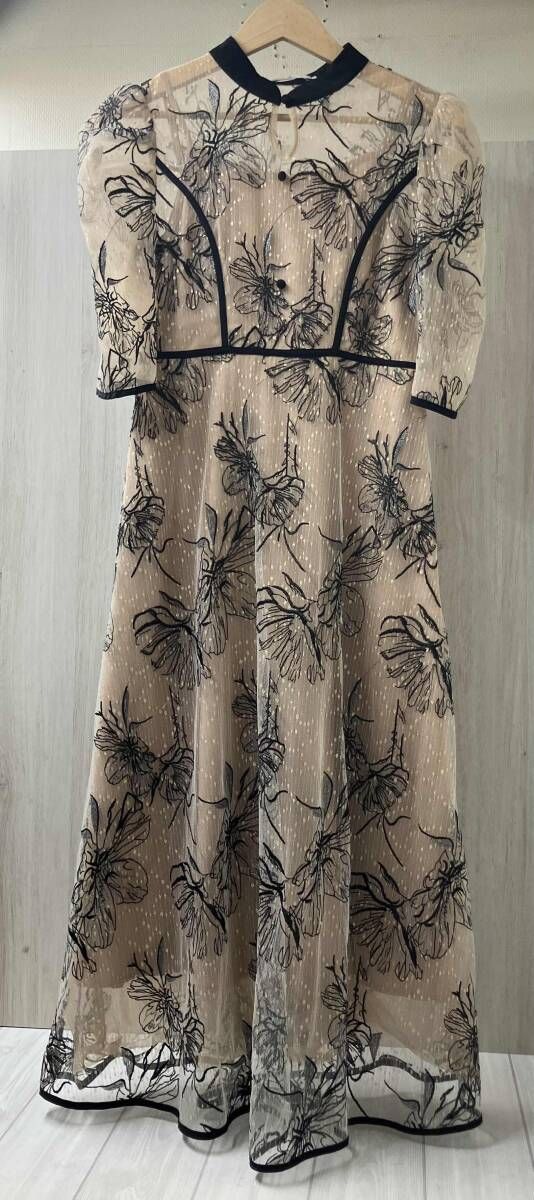 LEJA レジャLTES322266 パイピング ハイネック 花柄 ラメ レース ワンピース ドレス サイズS ベージュ 6,970円