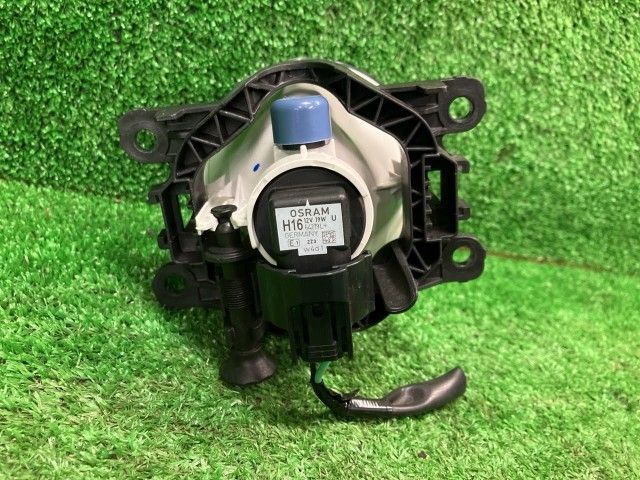 ジムニーシエラ JB74W 左フォグランプ・フォグライト ヴァレオ