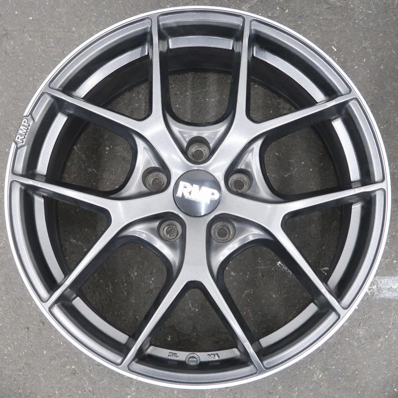 4本 MiD RMP 025F 18インチ ホイールのみ 8J +36 5H PCD 120 BMW 1 