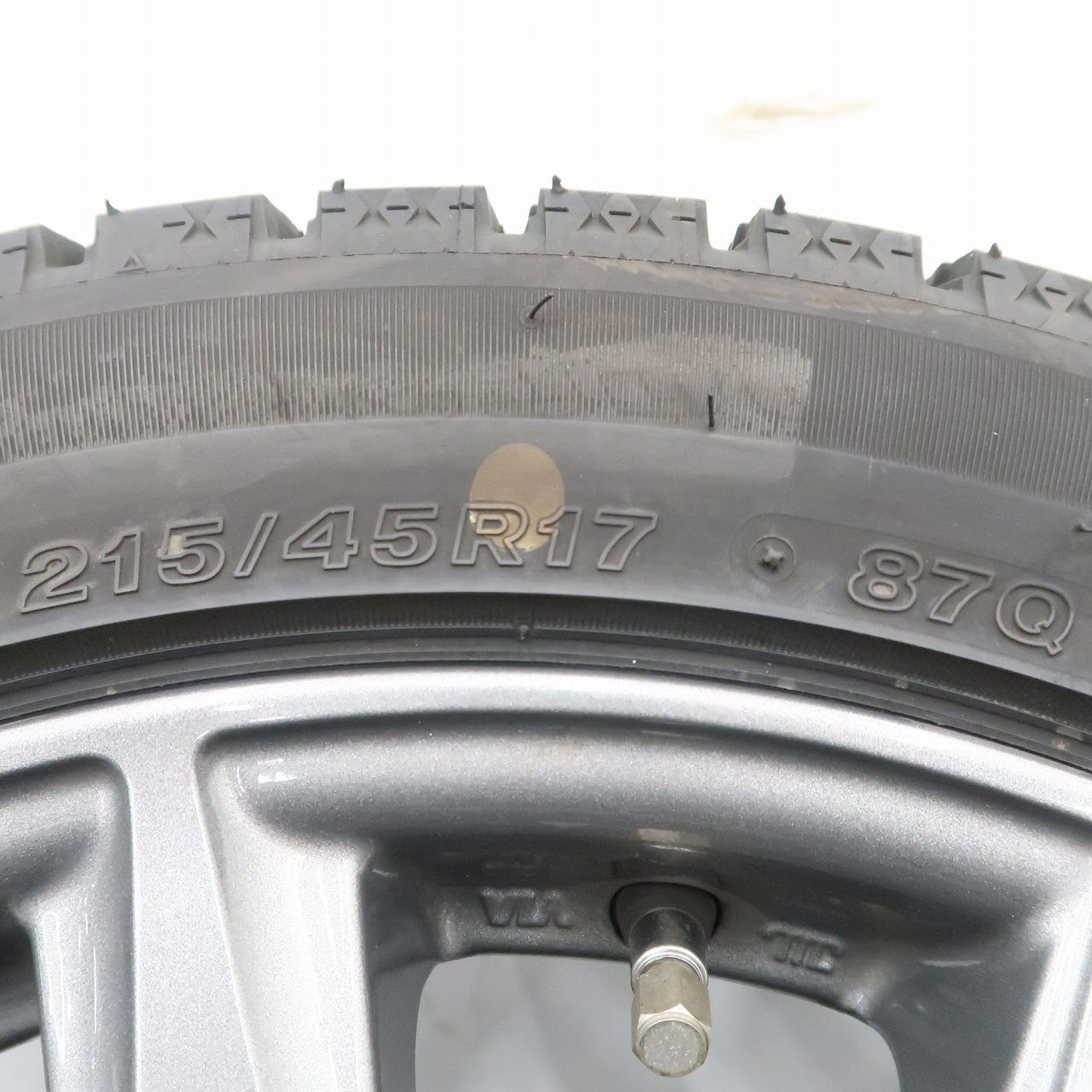 プリウス カローラ インプレッサ 等に 4本 社外 17インチ 7J +53 5H