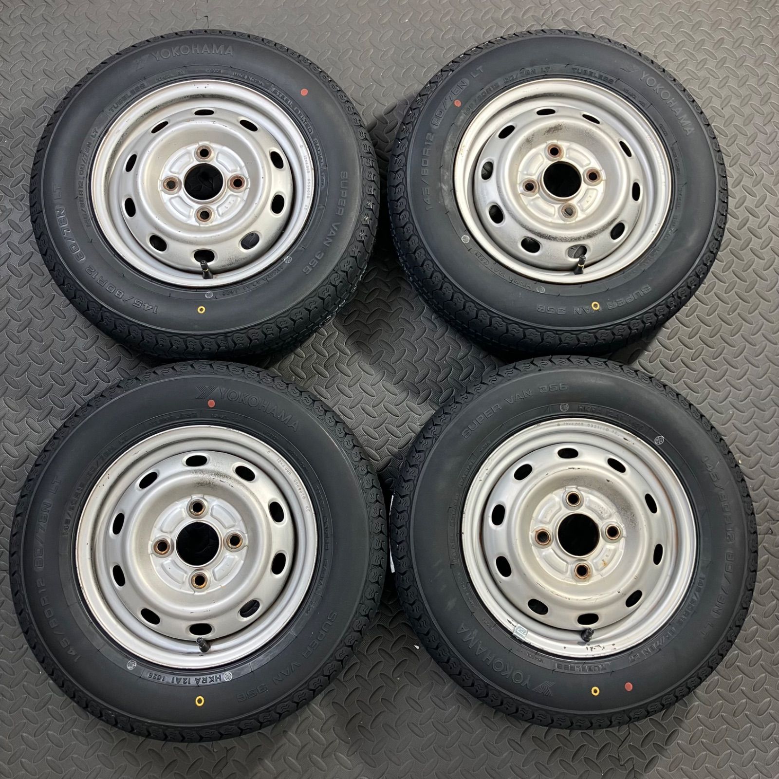 26年製 新品タイヤ 145/80R12 80/78N LT ヨコハマ スーパーバン356(夏