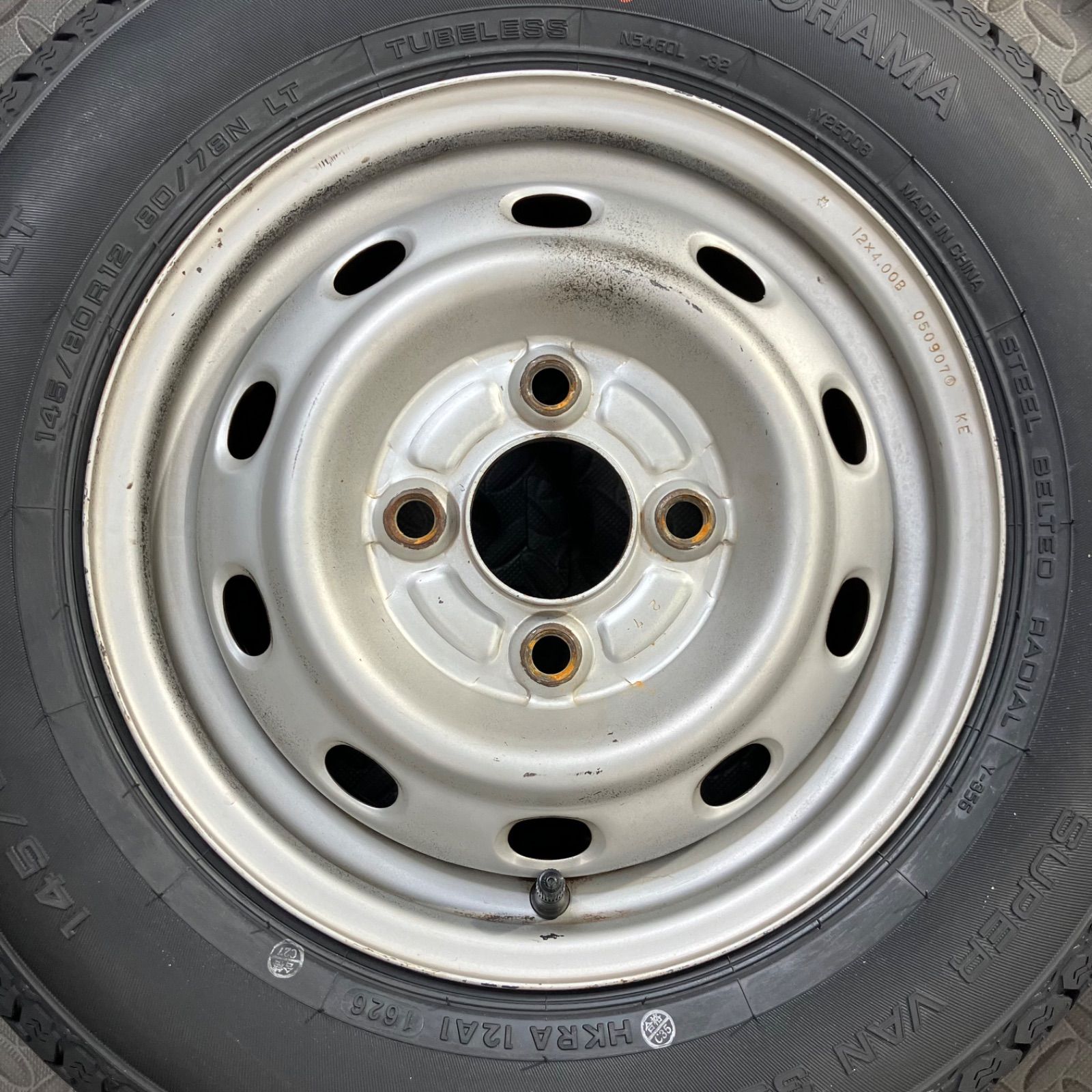 26年製 新品タイヤ 145/80R12 80/78N LT ヨコハマ スーパーバン356(夏