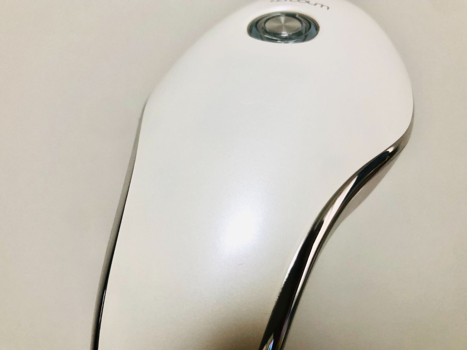 ジェル付き MEラボン ME LA BOUN 美顔器 LA-02 - メルカリ