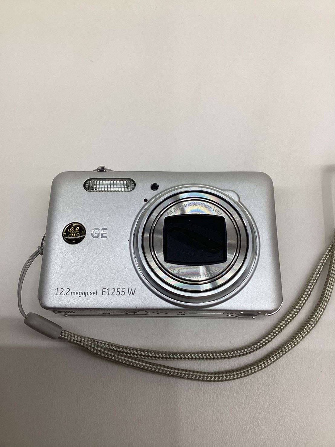 液晶美品】GE デジタルカメラ E1255W シルバー オールドデジカメ
