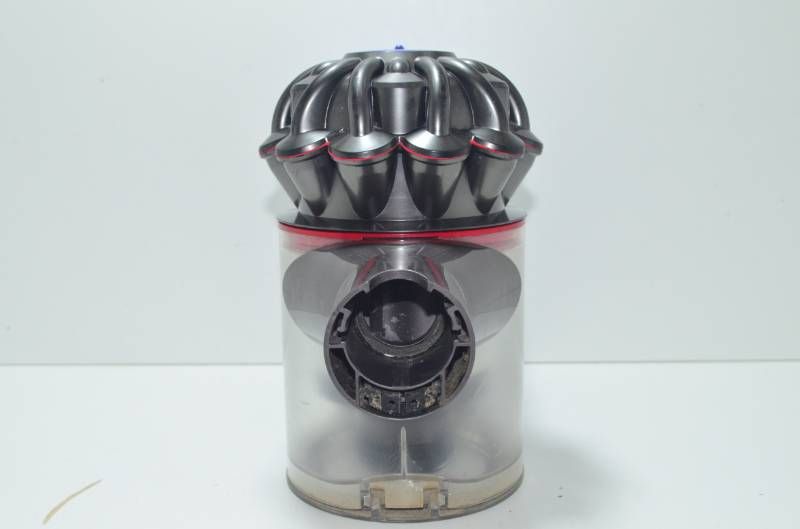 送料無料】 ダイソン Dyson V7 Fluffy SV11 コードレスクリーナー