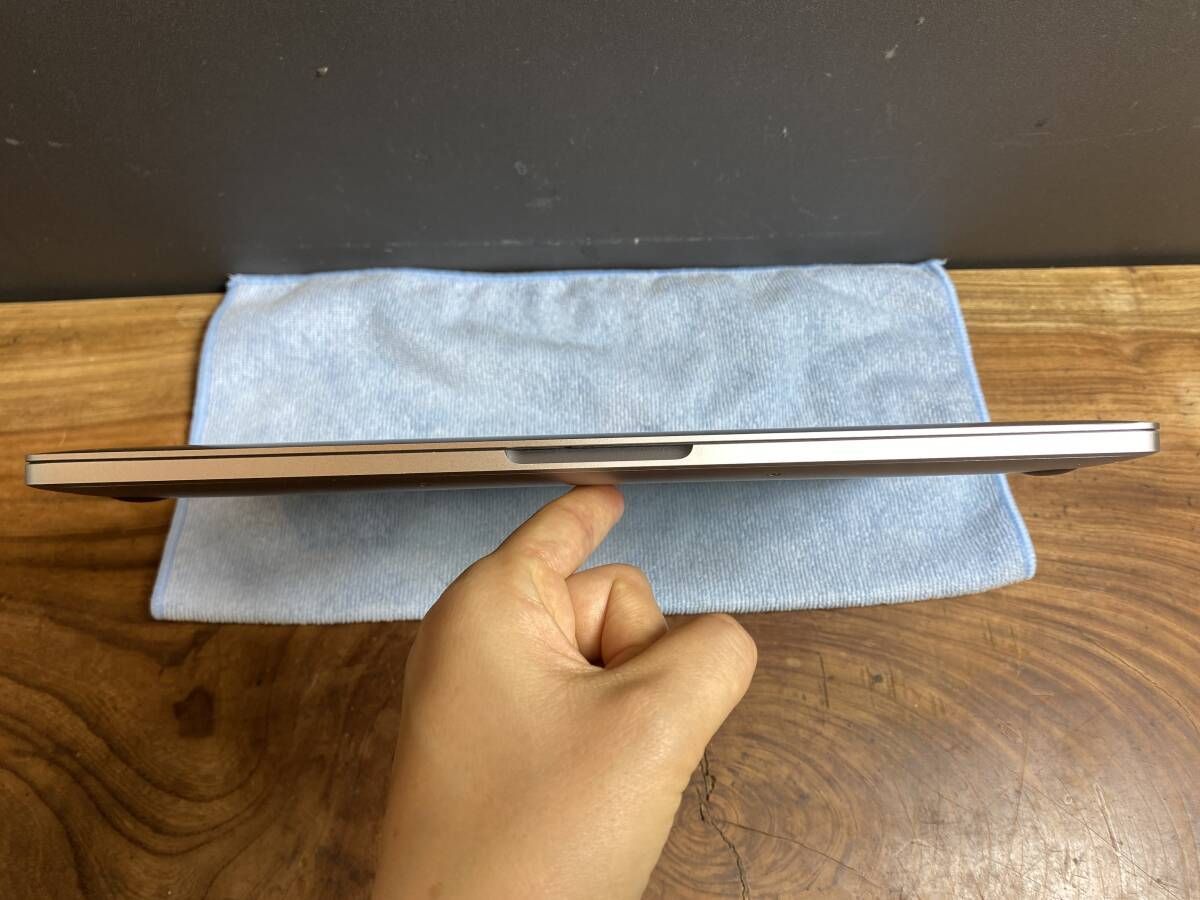 MacBook Pro M1 16GB/2TB Win11 Office2024 - メルカリ