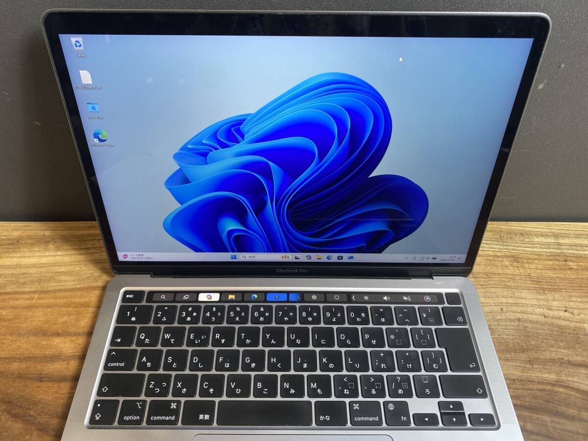 MacBook Pro M1 16GB/2TB Win11 Office2024 - メルカリ