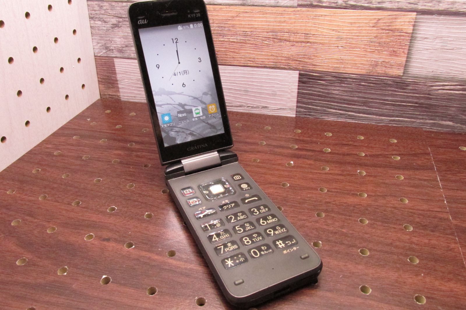 au GRATINA KYF39 ブラック GRATINA KYF39 au ブラック 中古 - メルカリ
