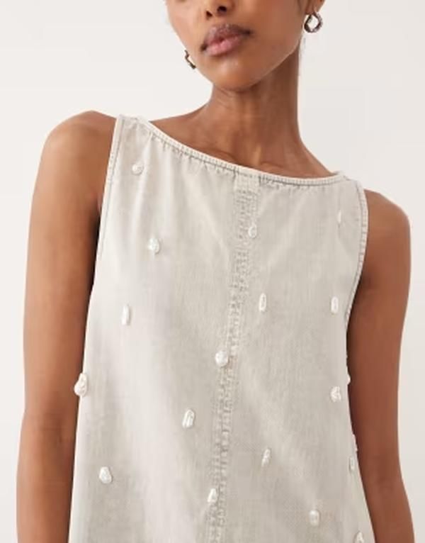 エイソス レディース トップス ワンピース ミニ ASOS DESIGN slash neck twill mini dress with pearl embellishment in washed 19,330円