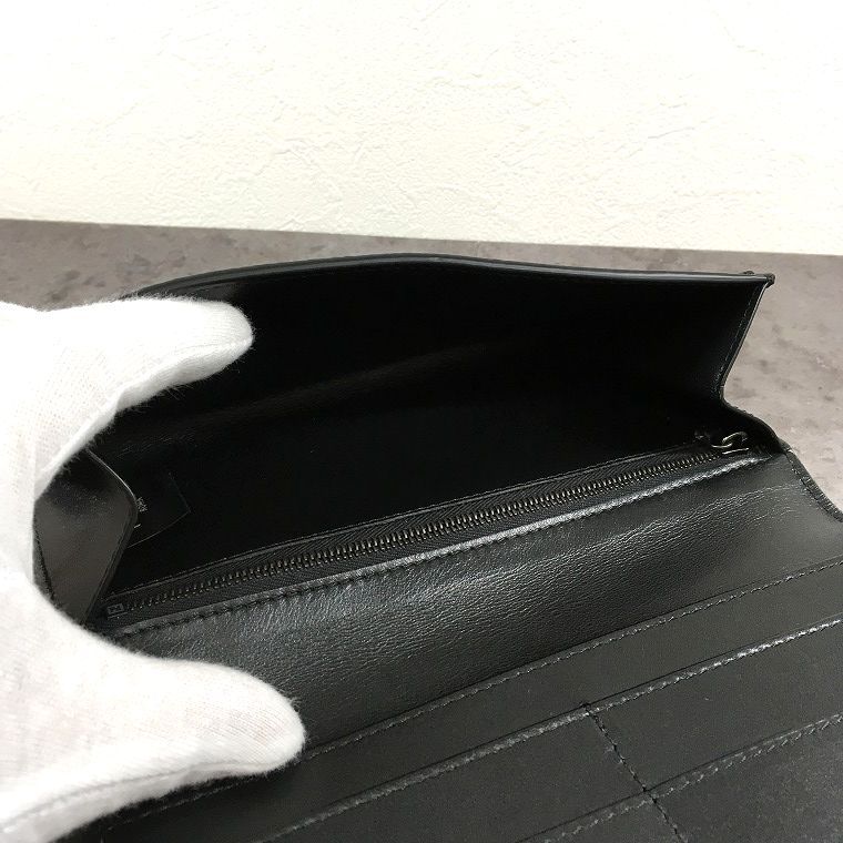 未使用品 FENDI ROMA 長財布 7M0264 ブラック レザー 箱付き 381