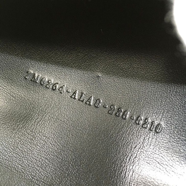 未使用品 FENDI ROMA 長財布 7M0264 ブラック レザー 箱付き 381