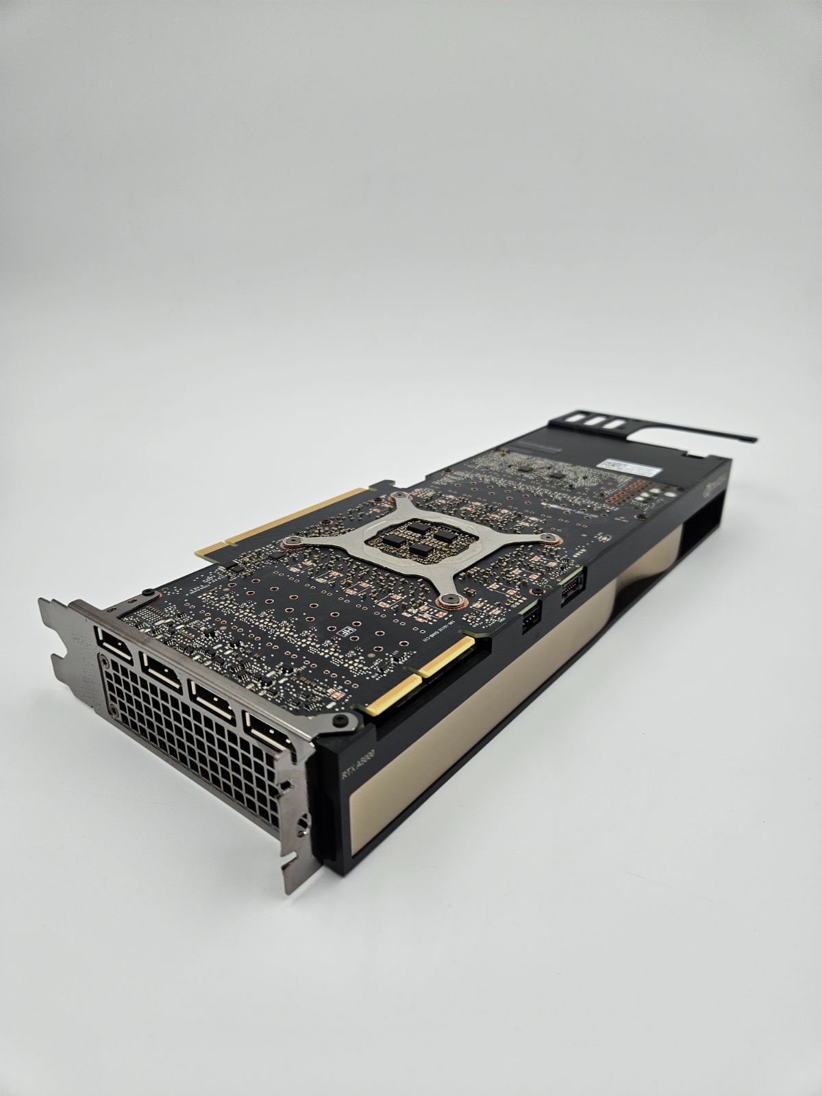NVIDIA RTX A5000 グラフィックボード GDDR6 24GB PCI-Express 動作