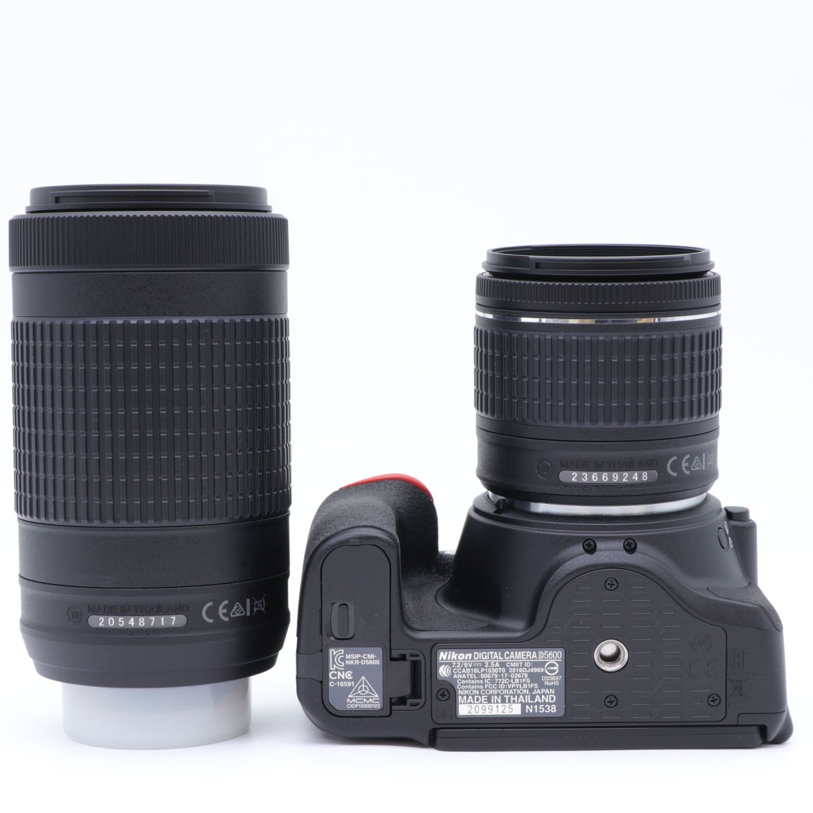 美品｜シャッター数 4300回] Nikon D5600 ダブルズームキット Nikon