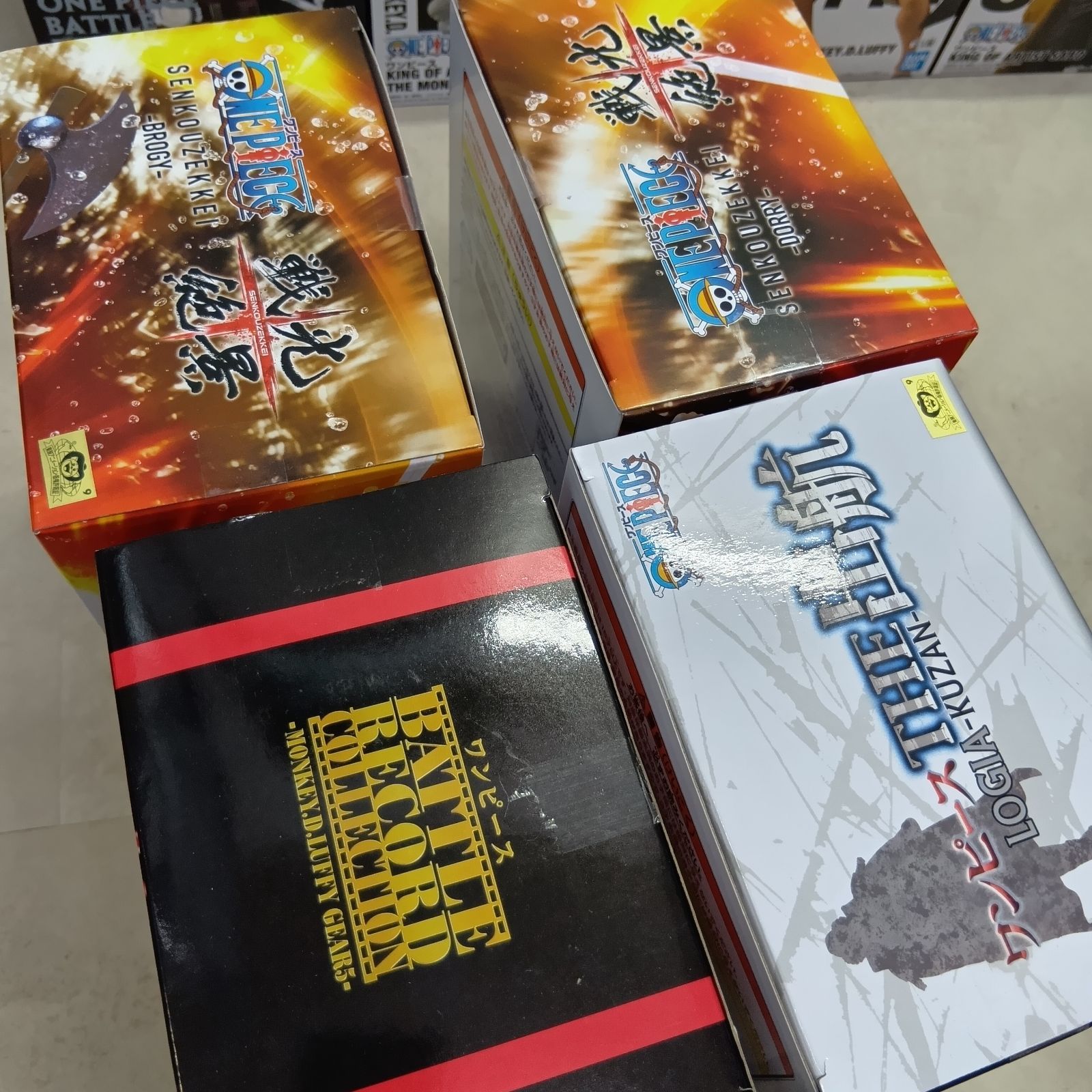 N【未開封】ワンピース シリーズ フィギュア 16種類 まとめ売り セット