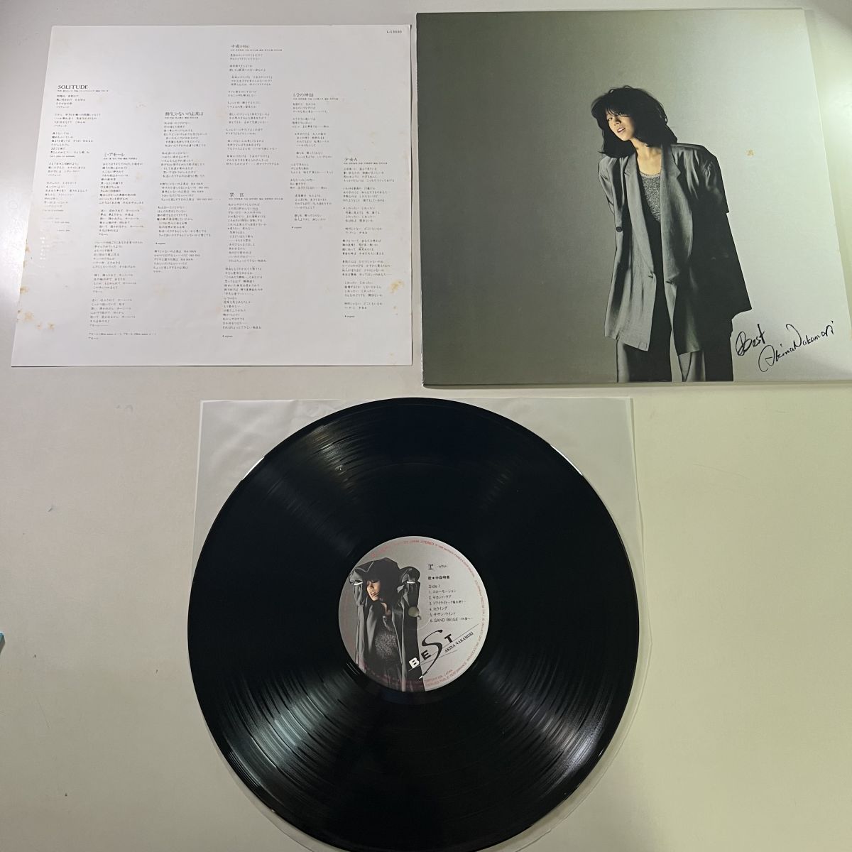 [未使用品 アナログレコード LP 再販盤]　中森明菜　ベストアルバム 中森明菜 ベスト/ L13030/ レコード/record/LP - メルカリ