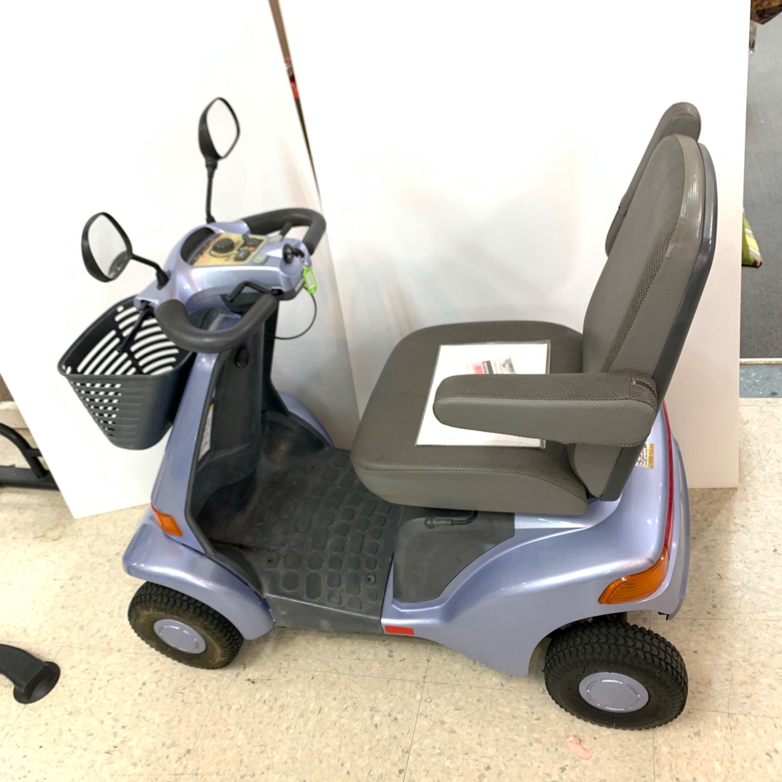 グレー 2人掛け 直接引き取りで送料カットいたします 直接引取限定品:滋賀県】SUZUKI スズキ セニアカー ET4D 店舗併売品