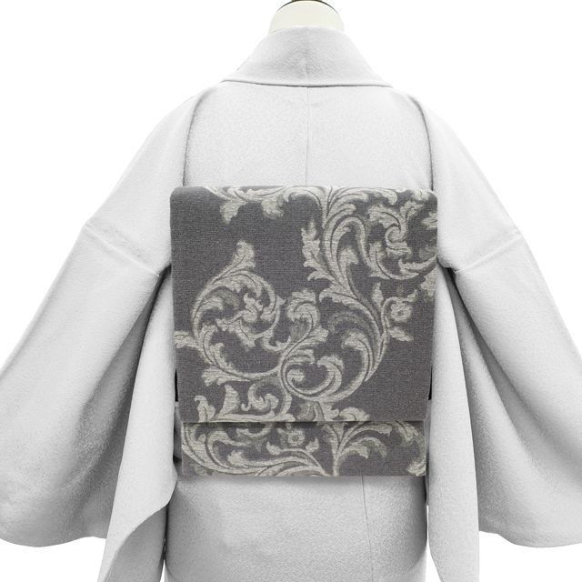 新古品】 袋帯 未使用 正絹 紬 西陣 グレー地 唐草文 織り柄