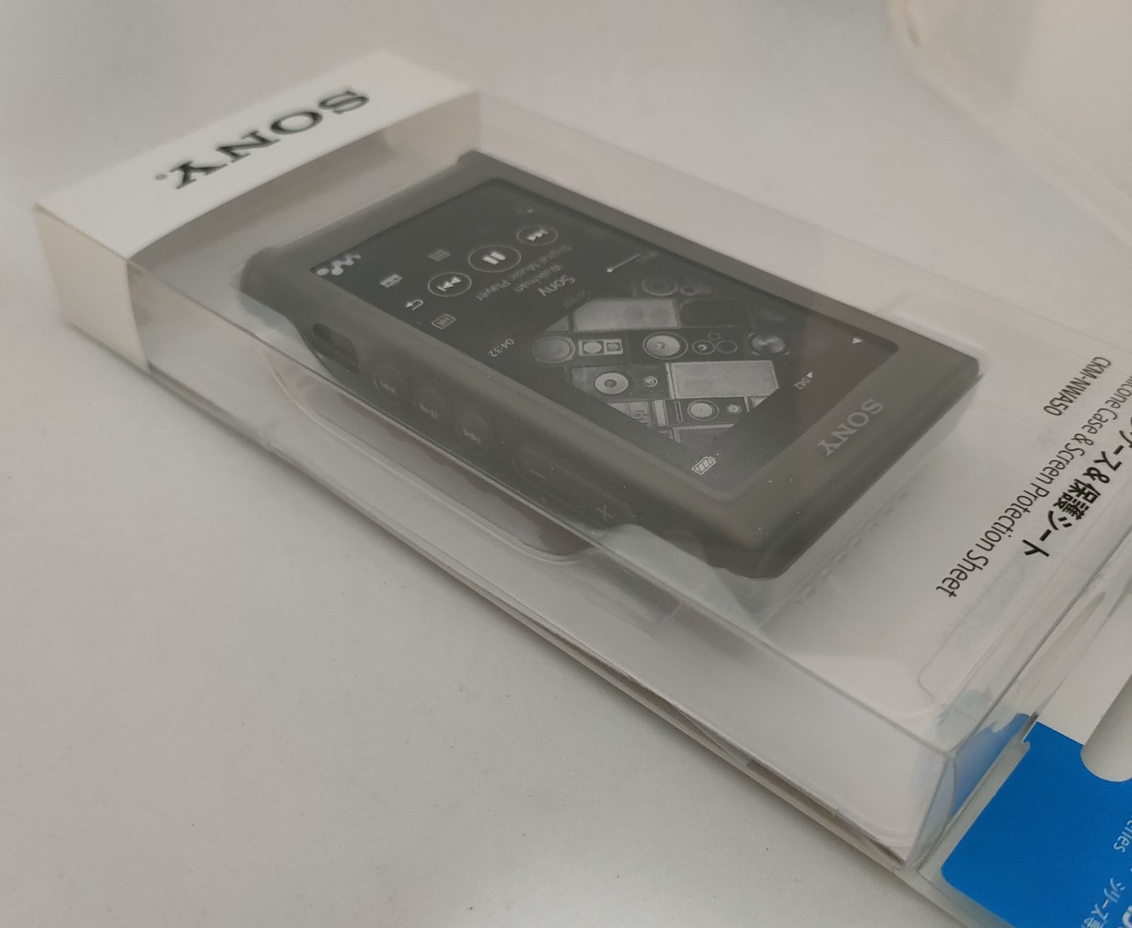 訳あり・未使用品】SONY 純正 ウォークマン シリコンケース 黒 + 保護