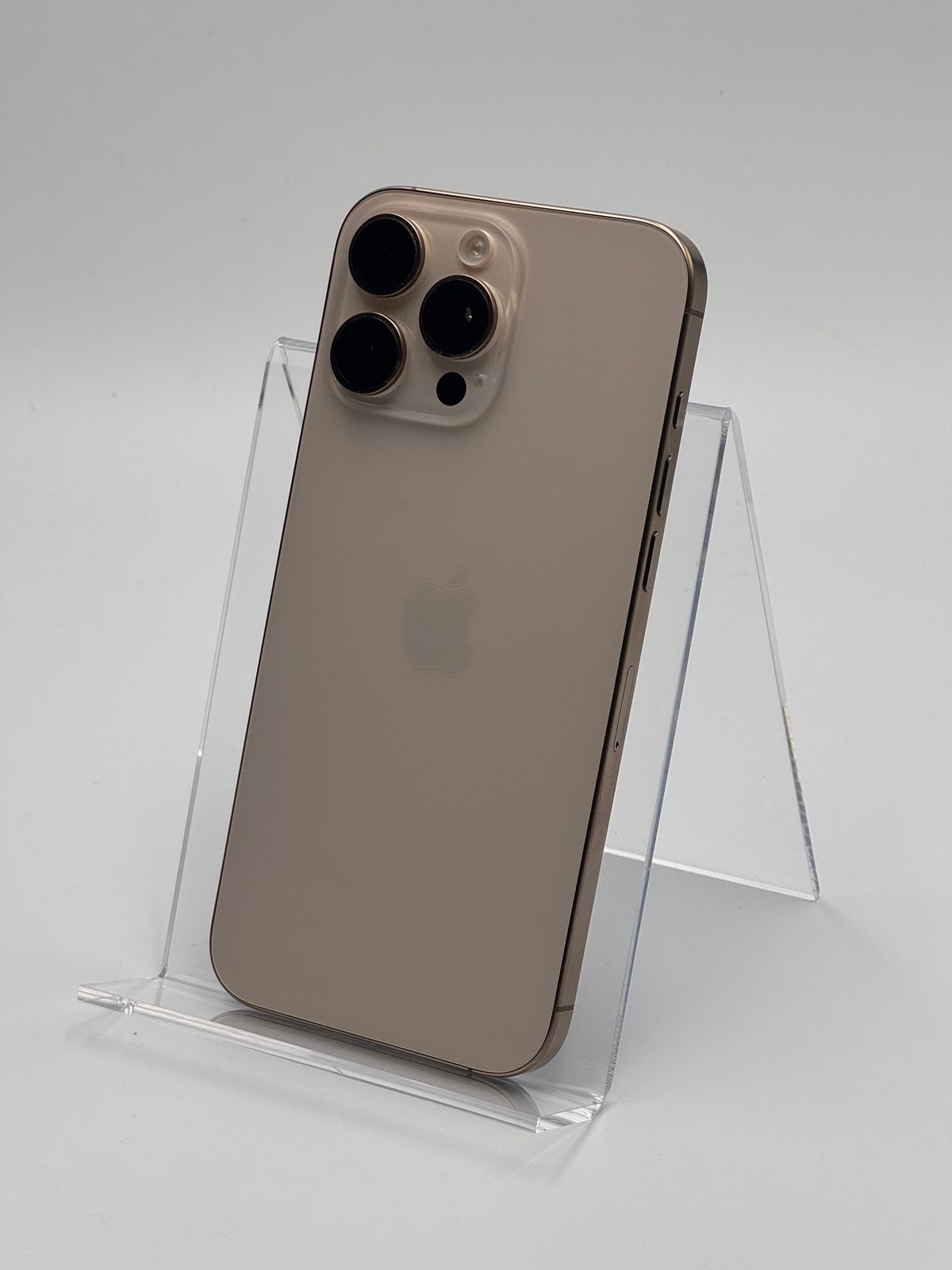 iPhone 16 Pro Max 512GB デザートチタニウム 中古B - メルカリ