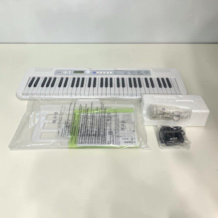 展示品) CASIO 光ナビゲーションキーボード LK-330 61鍵盤 カシオ【訳