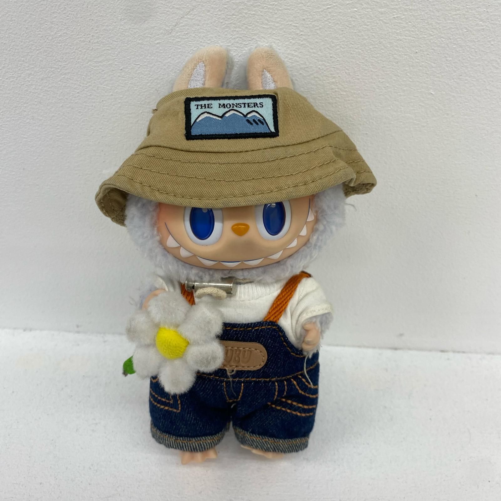 物流センター】 中古 LABUBU THE MONSTERS FALL IN WILD ぬいぐるみ 