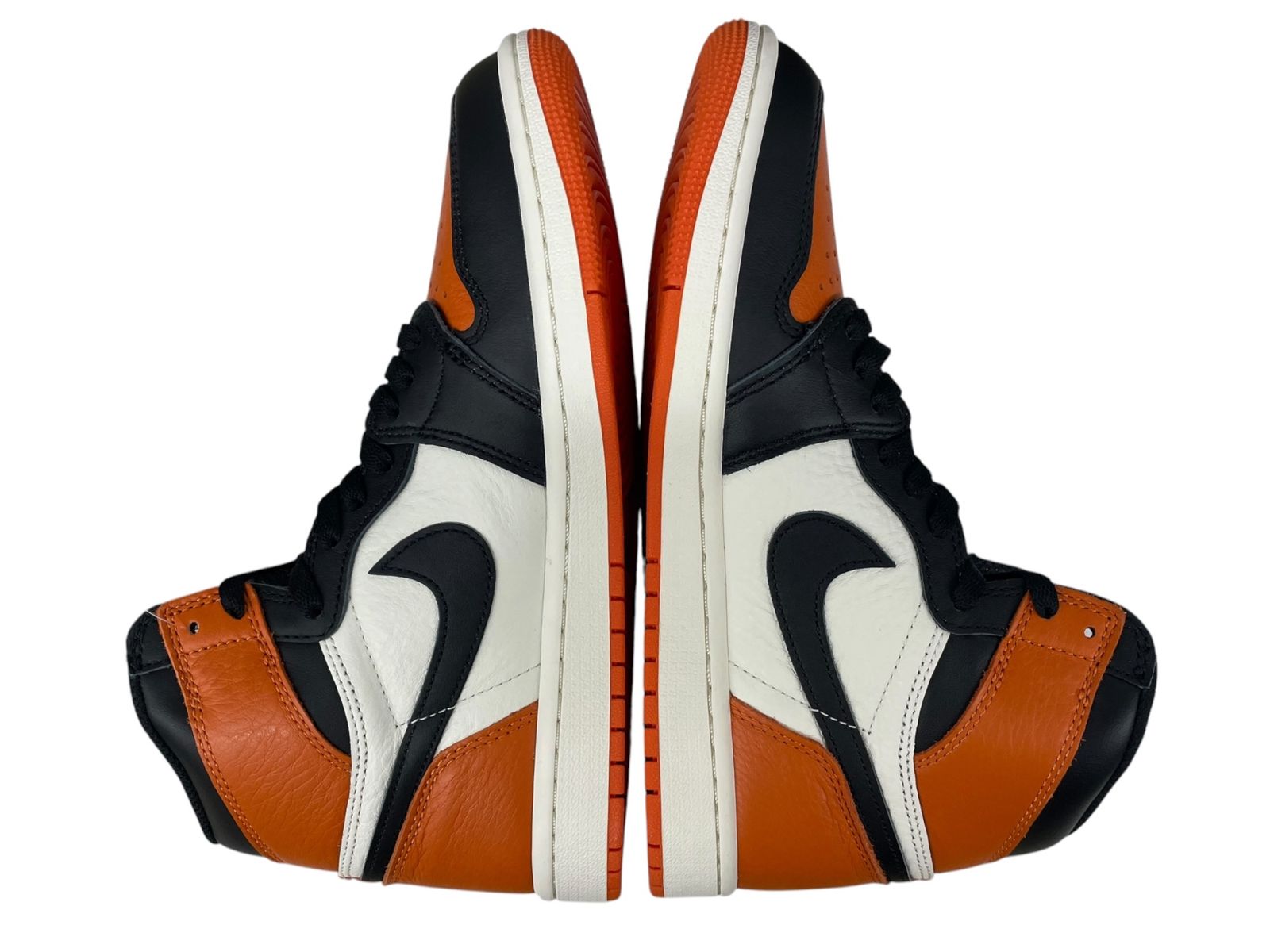 NIKE (ナイキ) AIR JORDAN 1 RETRO HIGH OG ハイカットスニーカー