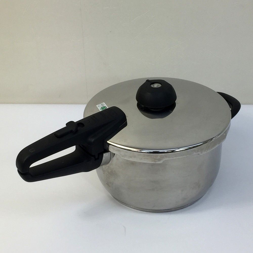 Fissler 圧力鍋　18-10ロイヤル圧力鍋4.5L ガラス蓋22cm FISSLER フィスラー 圧力鍋 18/10ステンレス 4.5L ドイツ製 調理器具