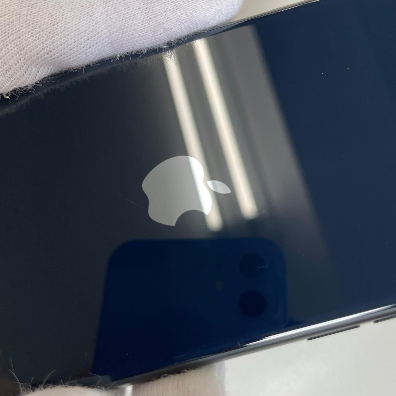 iPhone SE3 64GB ミッドナイト (au) 中古 - メルカリ