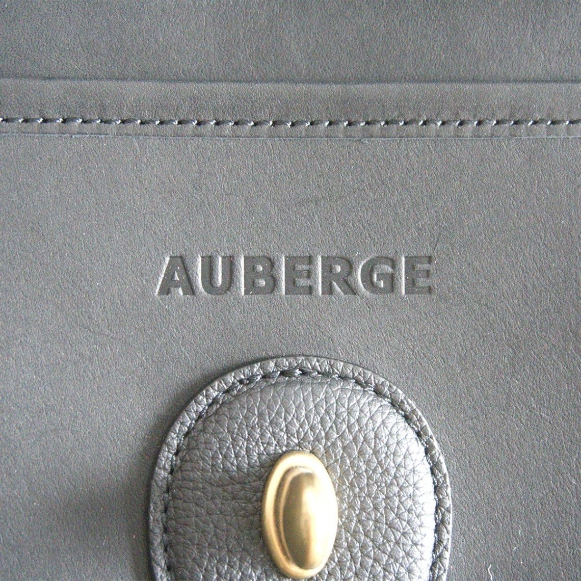 美品】AUBERGE【MADISON カーフレザー ショルダーバッグ】ブラック