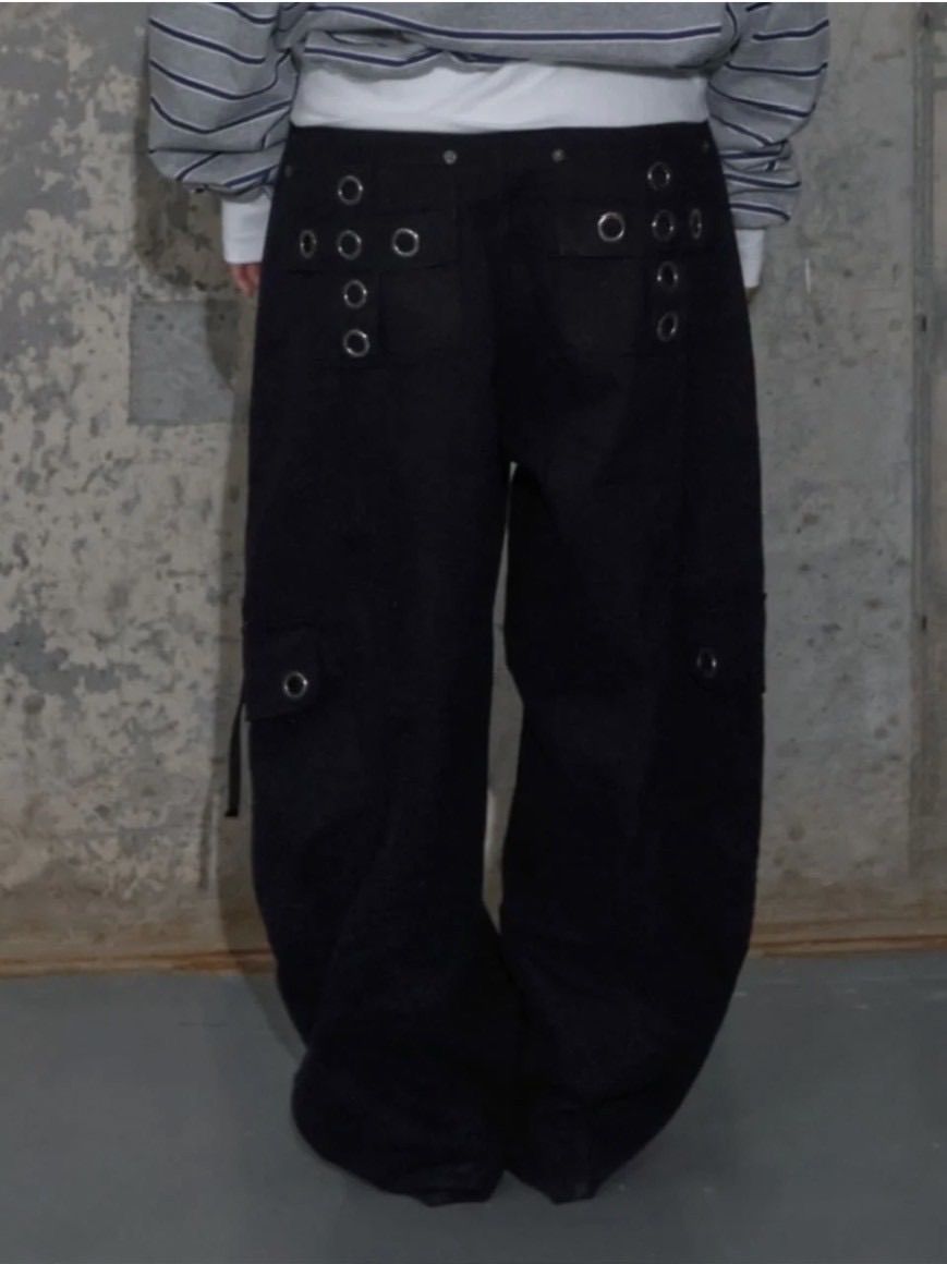 新品未使用 【FANCY CLUB】CROSS POCKET CARGO PANTS - メルカリ