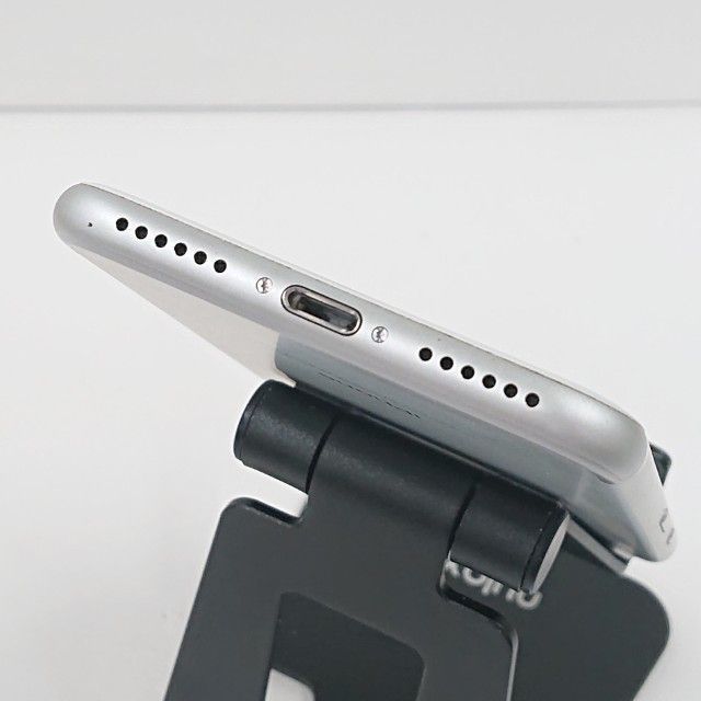 iPhone7 32GB ドコモ シルバー 送料無料 本体 c21206 - メルカリ