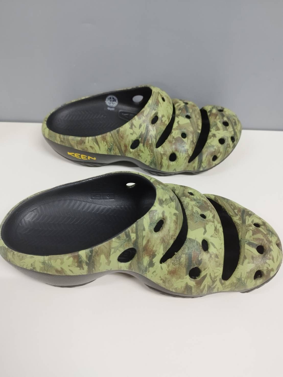 未使用】KEEN ヨギアーツ/クロッグサンダル/カモグリーン/26.0cm 