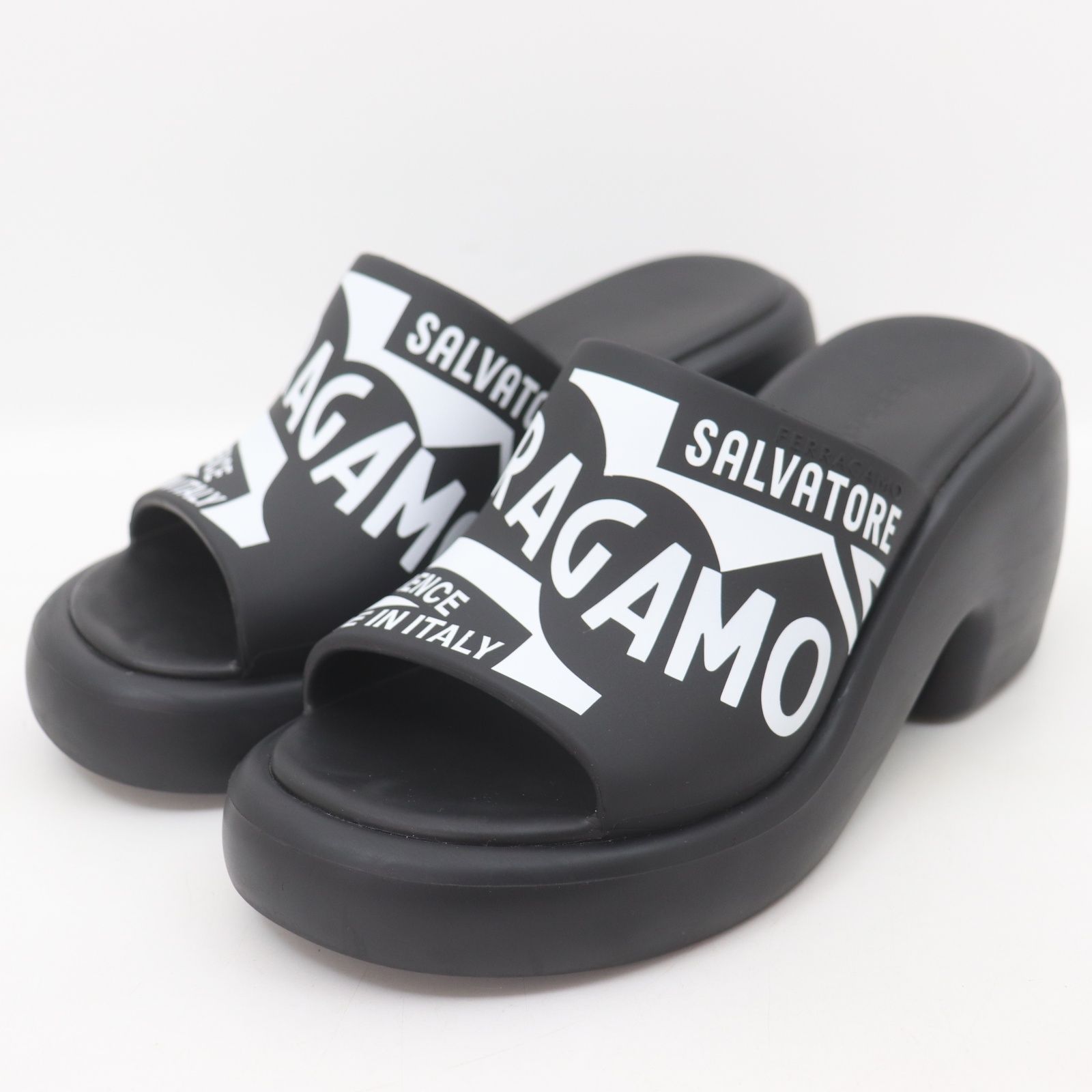 ITVF44MTMABA 美品 Salvatore Ferragamo サルヴァトーレ フェラガモ