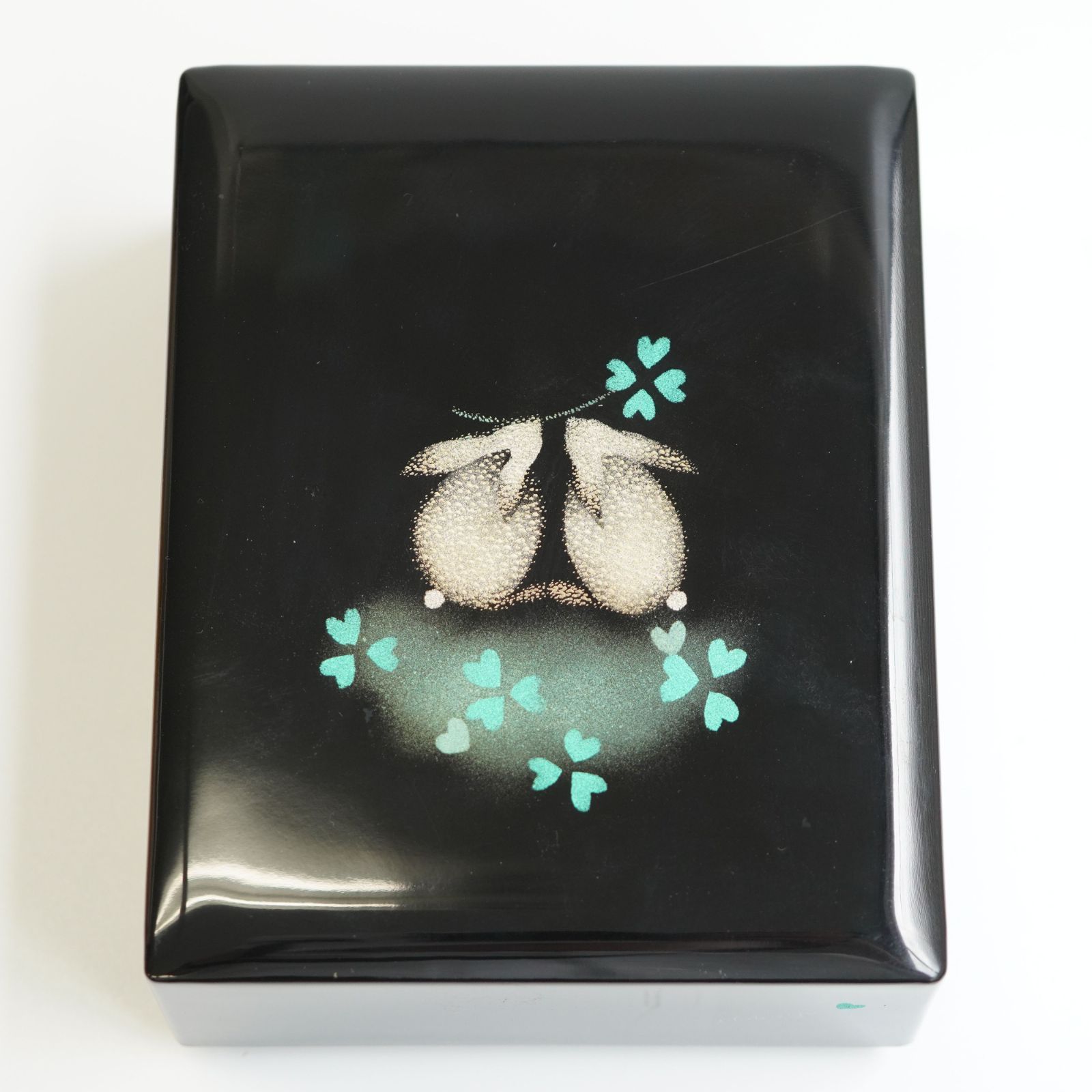 仲良しうさぎ　長小箱　小物入　高野博代作　漆芸　傷あり