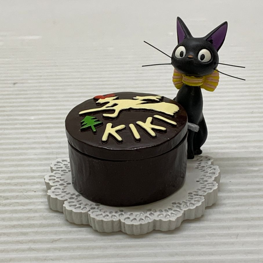 中古品】 魔女の宅急便 小物入れ キキ チョコケーキ アクセサリー