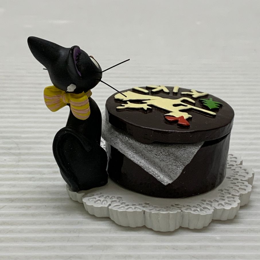 中古品】 魔女の宅急便 小物入れ キキ チョコケーキ アクセサリー