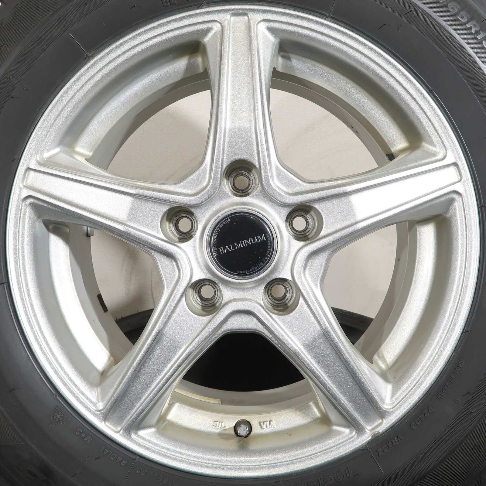 セレナ C27 C26 ヴォクシー ノア 80系 等 4本 15インチ 6J +45 5H PCD 